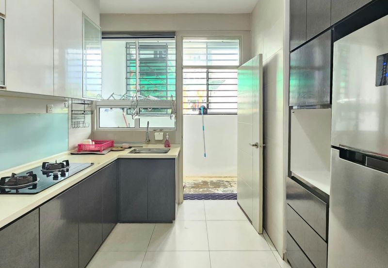 P'residen, Bandar Baru Permas Jaya