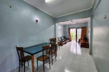 Mon Glori, , Bandar Baru Permas Jaya