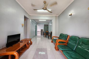 Mon Glori, , Bandar Baru Permas Jaya