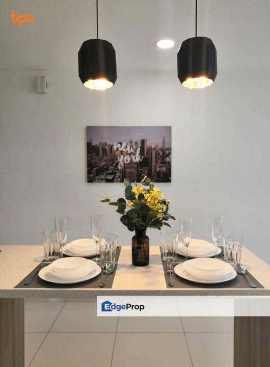 Southkey Mosaic @ Near Midvelley Southkey, Fully Renovated, Fully Furnished, 2 Parking lots , Johor, Johor Bahru