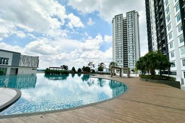 SKS Habitat Apartment, Larkin