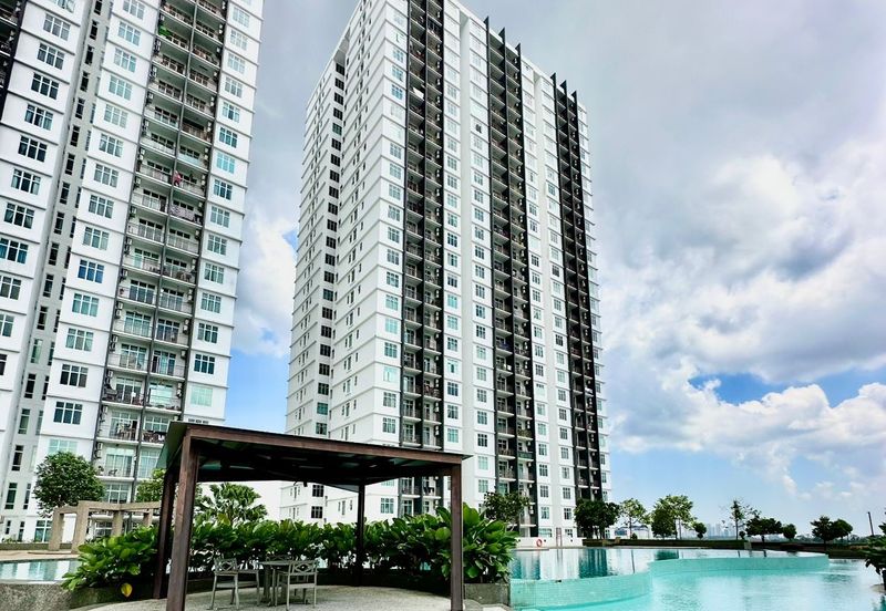 SKS Habitat Apartment, Larkin