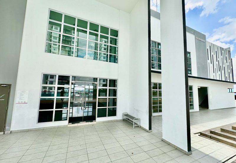 SKS Habitat Apartment, Larkin