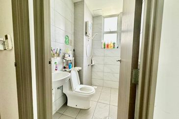 SKS Habitat Apartment, Larkin