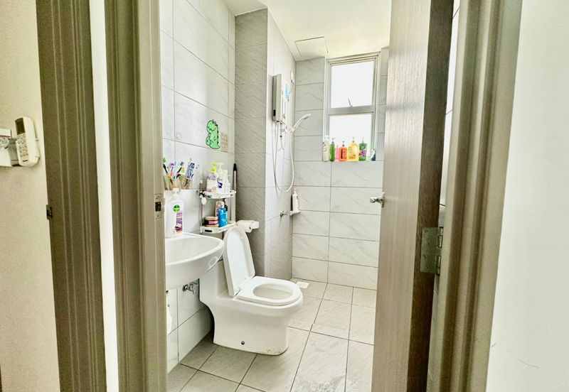 SKS Habitat Apartment, Larkin