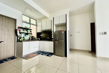 SKS Habitat Apartment, Larkin