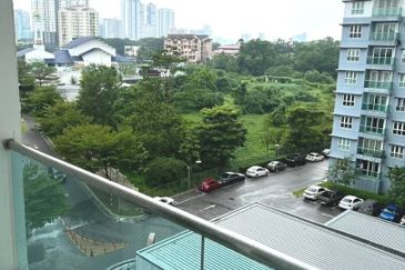 Seasons Luxury Apartments @ Amara Larkin