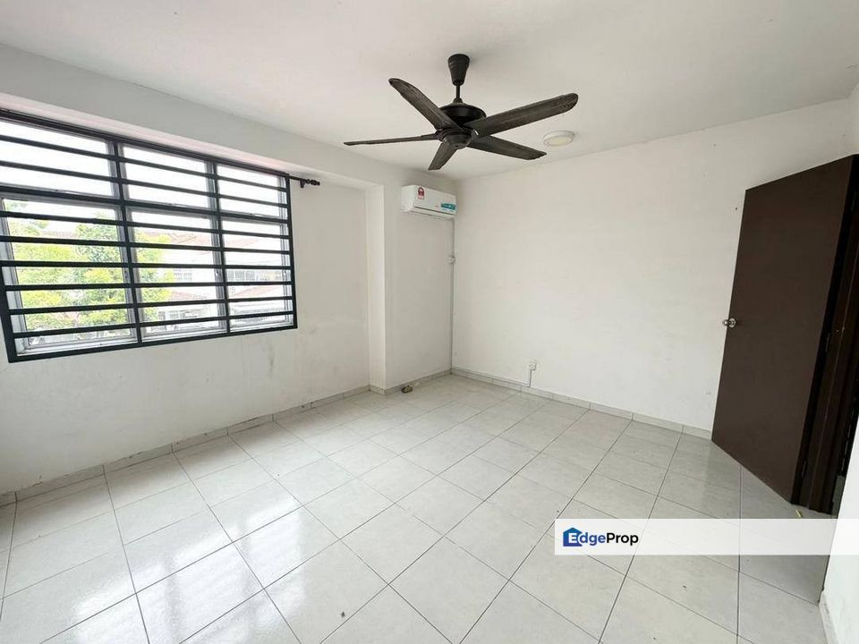 Taman Nusantara @ Gelang Patah, Double Storey Medium Cost Endlot with 5ft Land , Johor, Gelang Patah