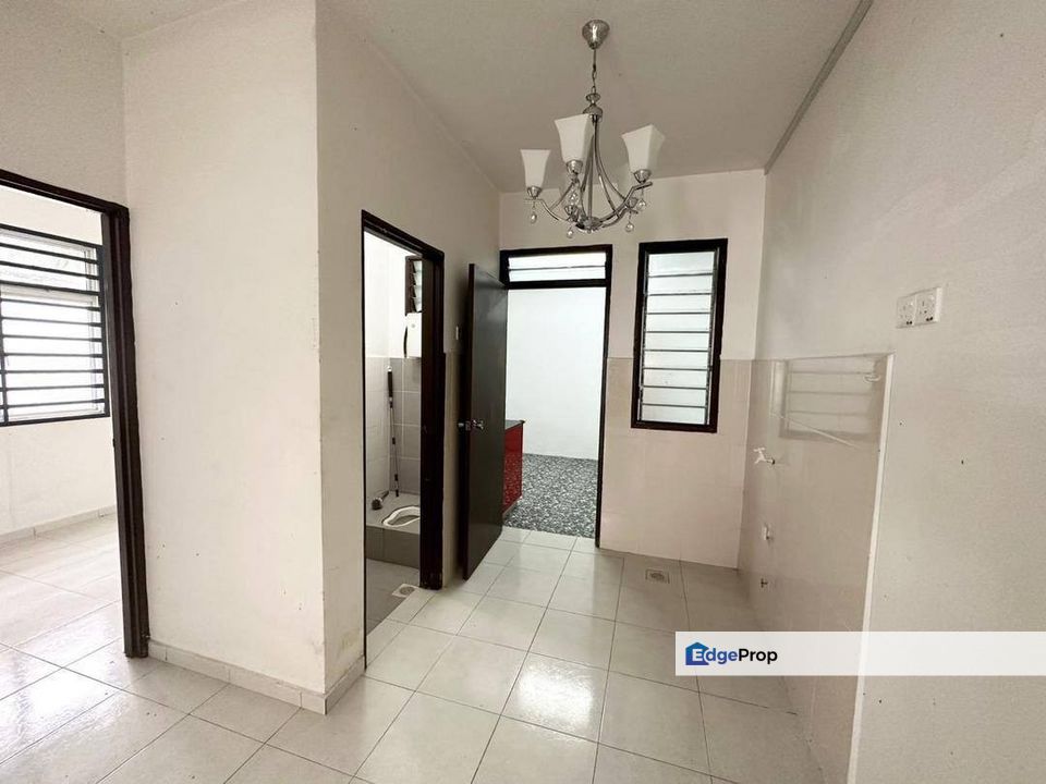 Taman Nusantara @ Gelang Patah, Double Storey Medium Cost Endlot with 5ft Land , Johor, Gelang Patah