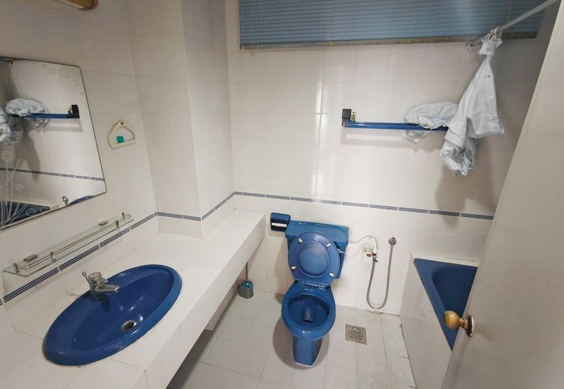 Aloha Tower Condominium