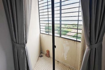 Aloha Tower Condominium