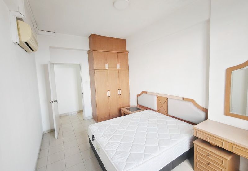 Aloha Tower Condominium