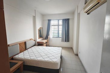 Aloha Tower Condominium