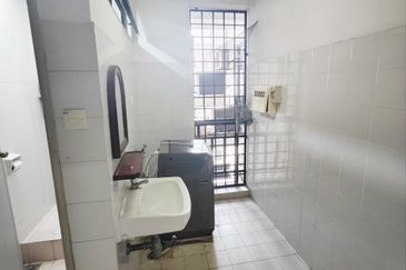 Aloha Tower Condominium