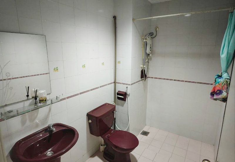 Aloha Tower Condominium