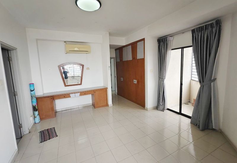 Aloha Tower Condominium