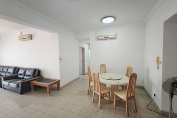 Aloha Tower Condominium