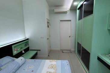 Dedaun Hijau (Greenfield Regency)