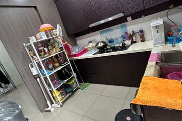 Dedaun Hijau (Greenfield Regency)