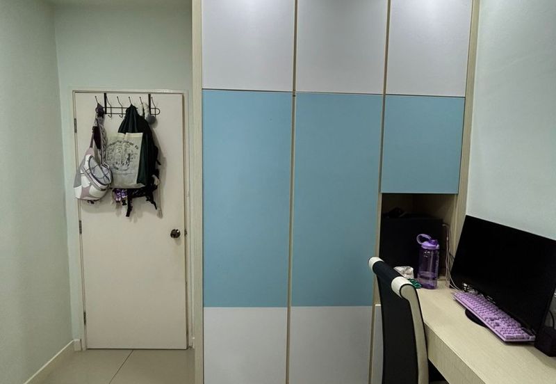 Dedaun Hijau (Greenfield Regency)