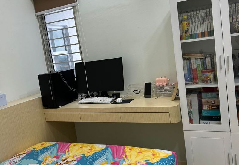 Dedaun Hijau (Greenfield Regency)