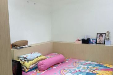 Dedaun Hijau (Greenfield Regency)