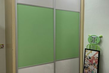 Dedaun Hijau (Greenfield Regency)