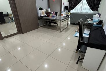 Dedaun Hijau (Greenfield Regency)