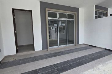 Citrine Hills @ Kangkar Pulai, Double Storey Terrace For Sale 