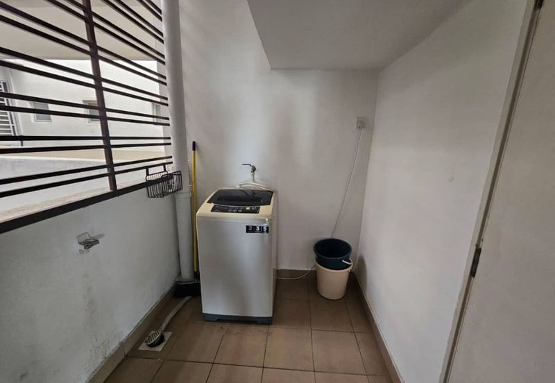 Dedaun Hijau (Greenfield Regency)