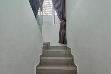 Dedaun Hijau (Greenfield Regency)