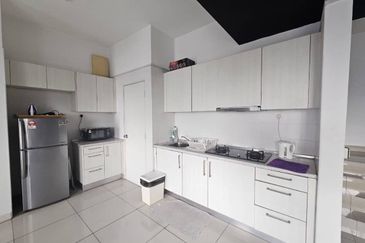 Dedaun Hijau (Greenfield Regency)