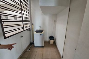 Dedaun Hijau (Greenfield Regency)