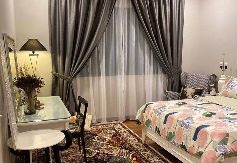 Taman Laguna Heights