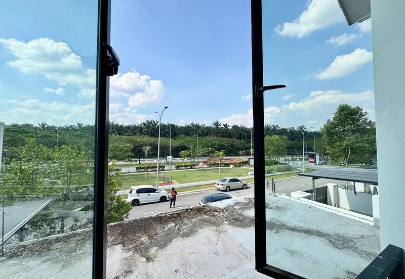 Dahlia @ Taman Seri Austin, Johor Bahru, Unblock View