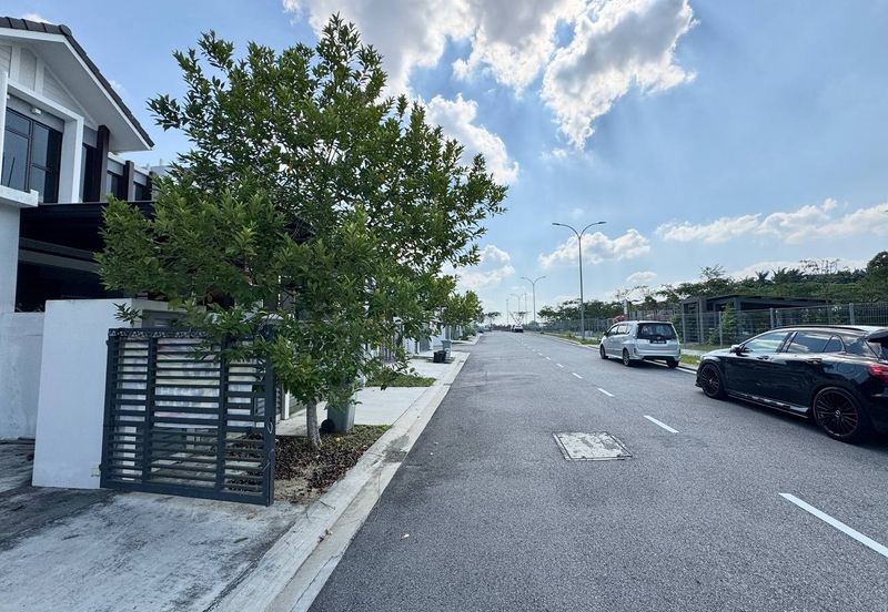 Dahlia @ Taman Seri Austin, Johor Bahru, Unblock View