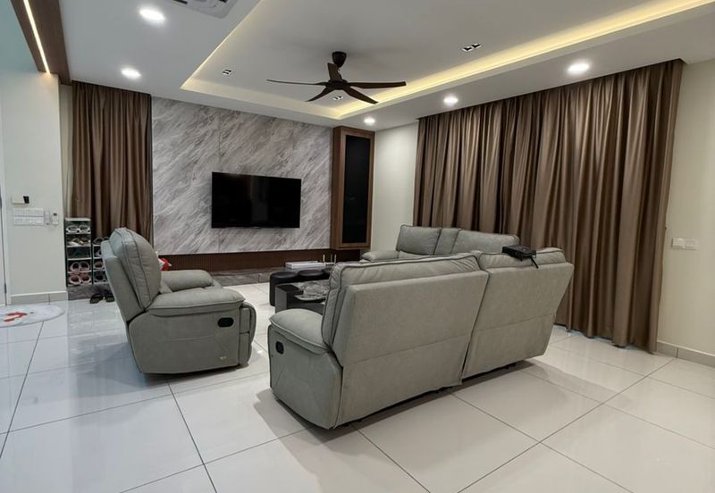 Sutera One @ Taman Sutera Utama, Skudai, 3 Storey Semi Detached For Sale,.Fully Renovated, Fully Furnish 