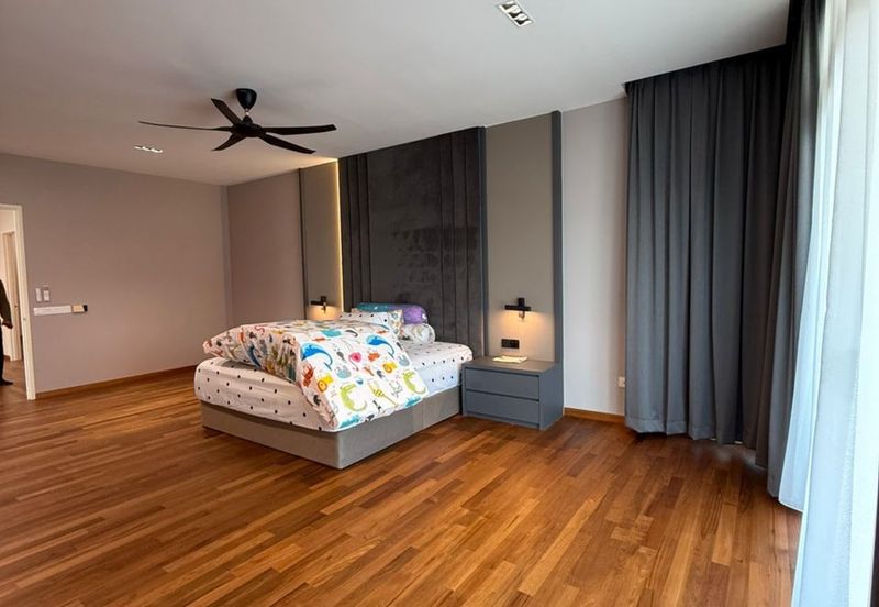 Sutera One @ Taman Sutera Utama, Skudai, 3 Storey Semi Detached For Sale,.Fully Renovated, Fully Furnish 