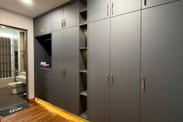 Sutera One @ Taman Sutera Utama, Skudai, 3 Storey Semi Detached For Sale,.Fully Renovated, Fully Furnish 