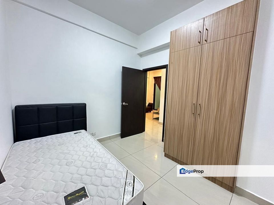 D'Inspire Residence @ Bukit Indah, 2 Parking Lots, Good Condition , Johor, Johor Bahru