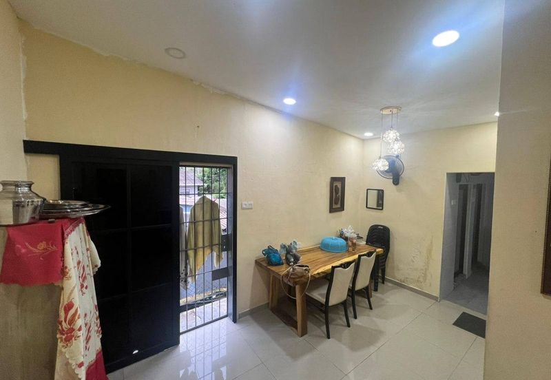 Kampung Poh Chee Leng