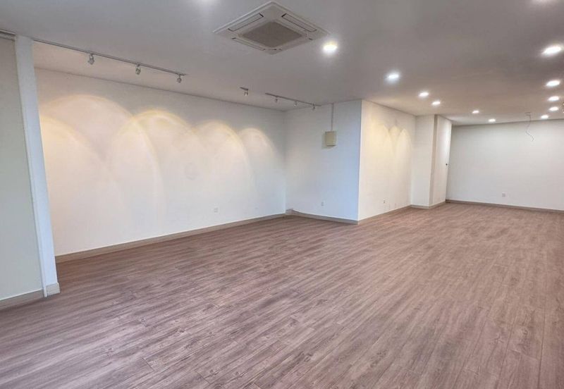 Taman Mount Austin @ 1st Floor Shoplot For Rent 