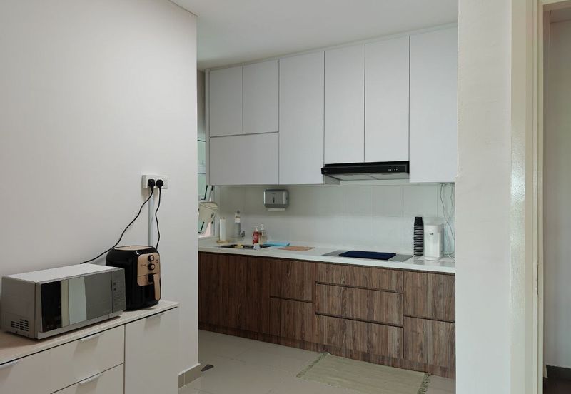 1Medini & Medini Signature