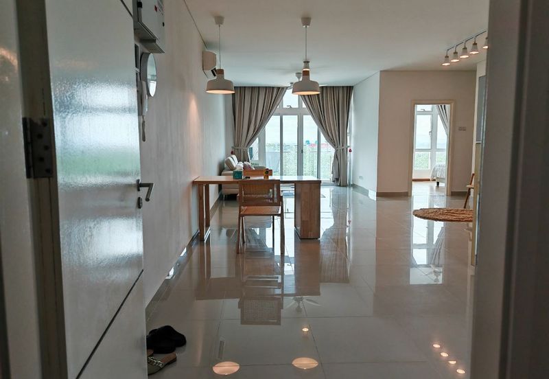 1Medini & Medini Signature