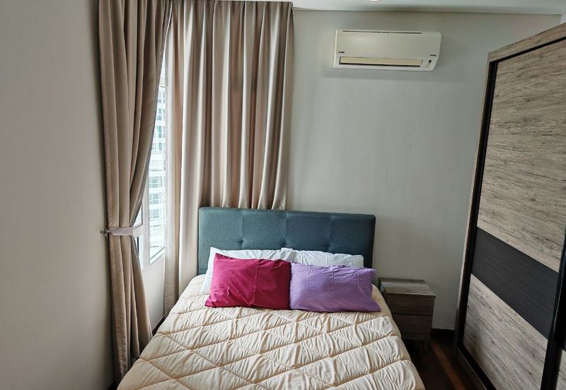 1Medini & Medini Signature