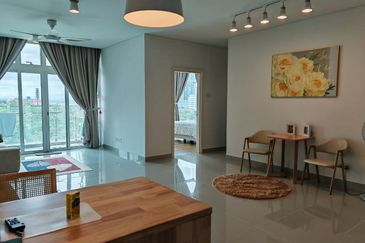 1Medini & Medini Signature