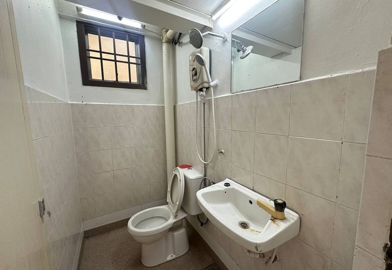 Pangsapuri Sri Intan, Bandar Baru Seri Alam