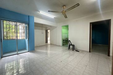 Pangsapuri Sri Intan, Bandar Baru Seri Alam