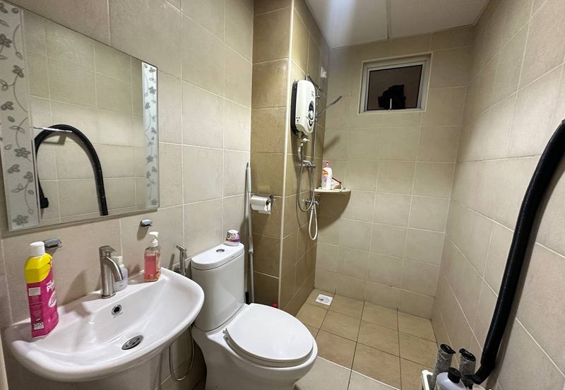 Golden Sands Seaview Residence