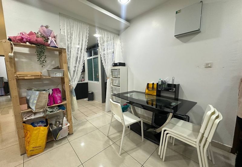 Golden Sands Seaview Residence